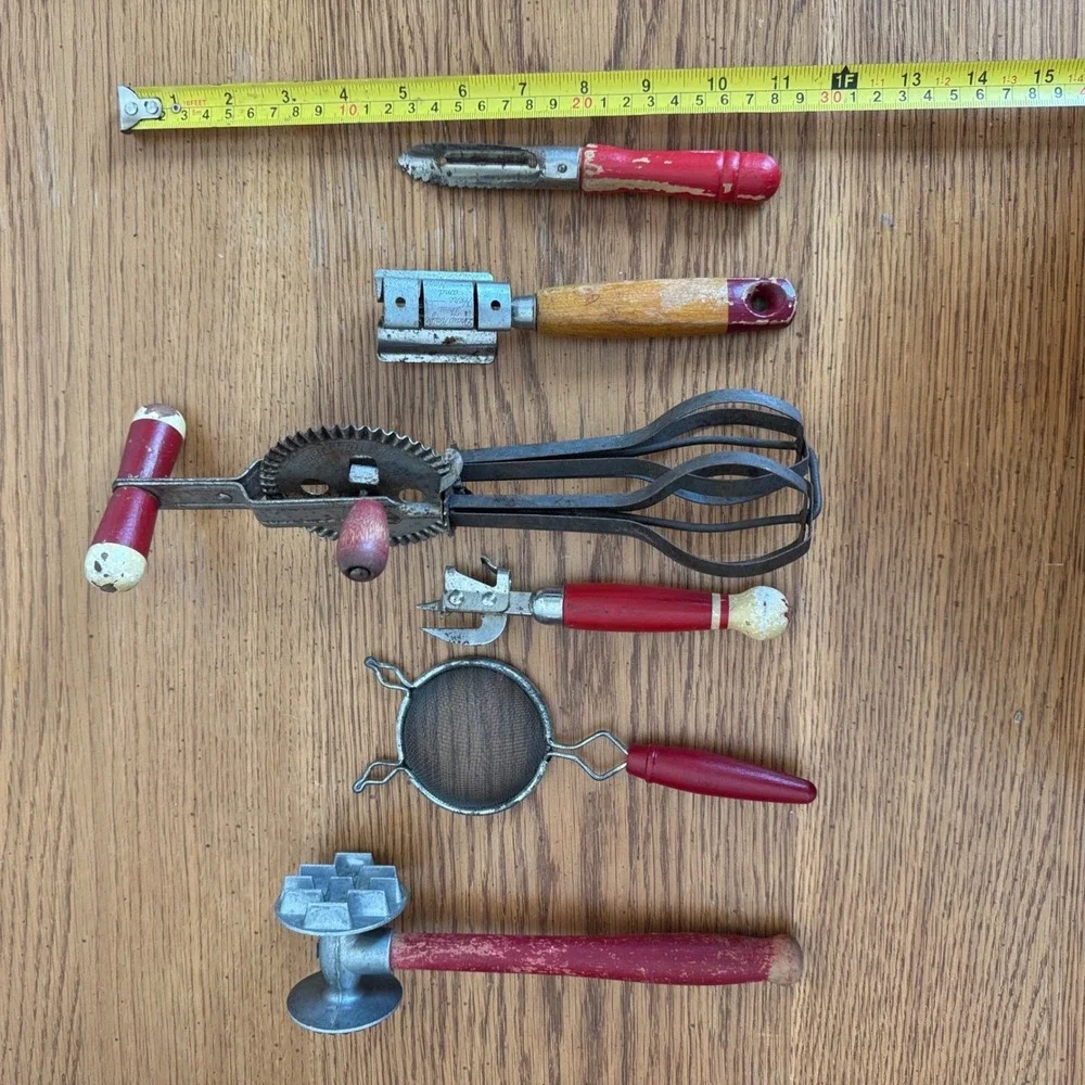 Vintage Retro Red Wood‎ Metal Kitchen Utensil Set Tenderizer Peeler Strainer